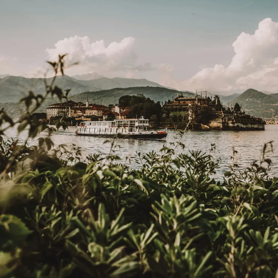 mikita-yo-YkMvMYGf7ZQ-unsplash